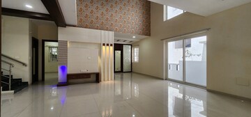 Room in 4 BHK Villa at Kokapet – for Sale