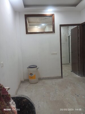 Bathroom in 1 BHK Builder Floor at Rohini Sector 25 – for Sale