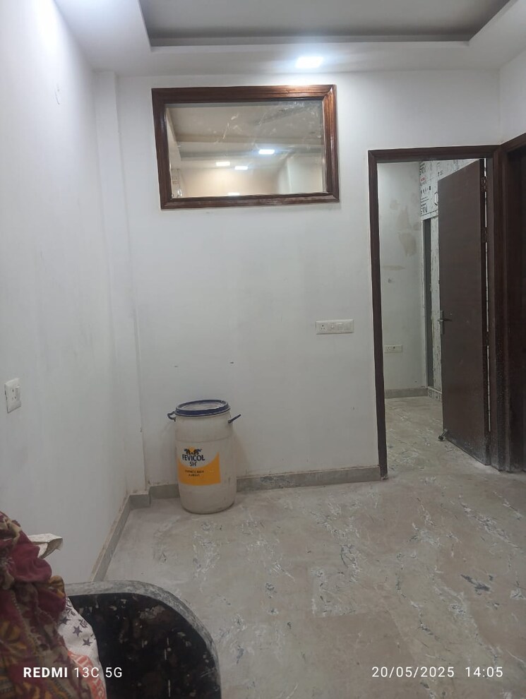 Bathroom, rohini sector 25 1 Bedroom 400 Sq.Ft. Builder Floor In Rohini Sector 25 Delhi 8684430