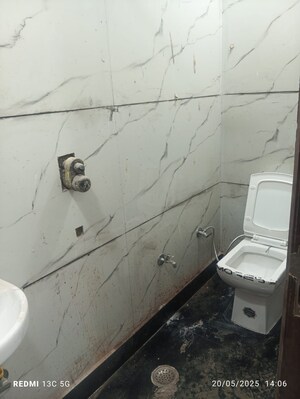 Bathroom in 1 BHK Builder Floor at Rohini Sector 25 – for Sale