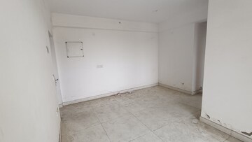 Room in 2 BHK Apartment at Ansal Royal Heritage, Sector 70 – for Rent
