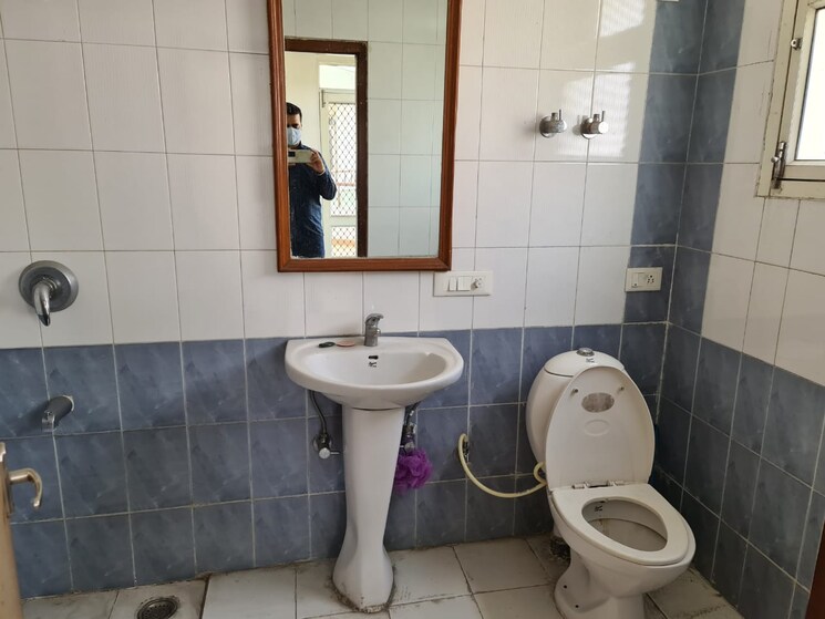 Attached Bathroom, vip road 2 Bedroom 1292 Sq.Ft. Apartment In Vip Road Zirakpur 8684417