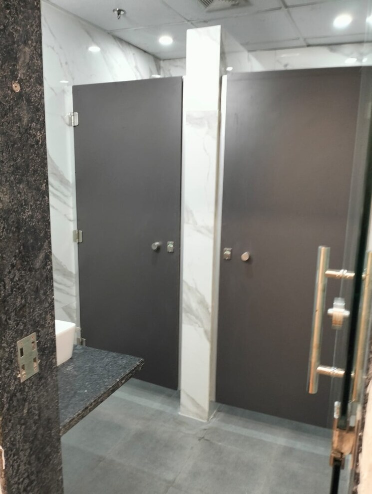 undefined, sector 7 Commercial Office Space 700 Sq.Ft. In Sector 7 Noida 8684474