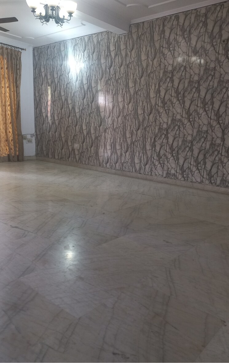 Room, ashoka enclave 3 Bedroom 2250 Sq.Ft. Builder Floor In Ashoka Enclave Faridabad 8684504