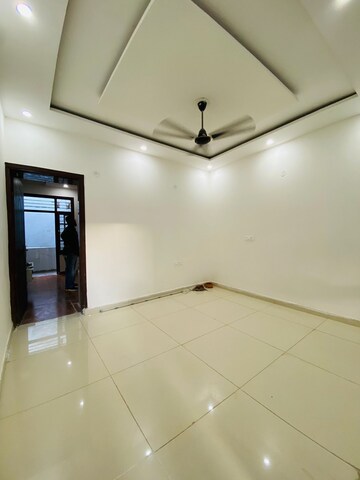 Room in 1.5 BHK Apartment at Sunny Enclave – for Rent