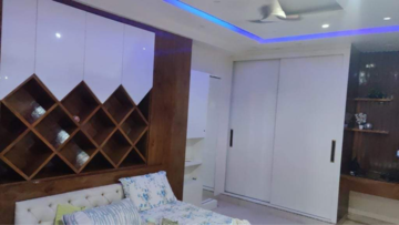Bedroom in 2.5 BHK Builder Floor at Sector 43 – for Rent