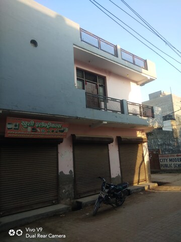  Shop For Rent in Sector 35