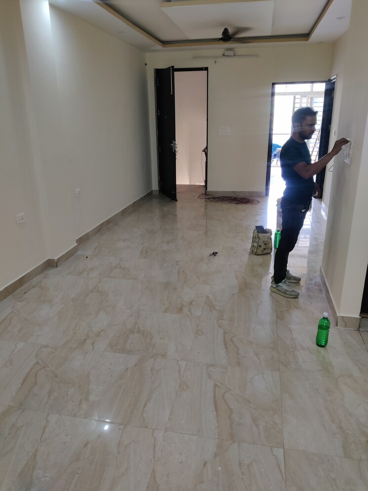 Room, sahastradhara road 2 Bedroom 1350 Sq.Ft. Builder Floor In Sahastradhara Road Dehradun 8684668