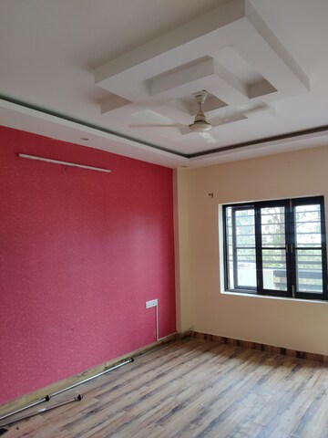 Room in 2 BHK Builder Floor at Sahastradhara Road – for Rent