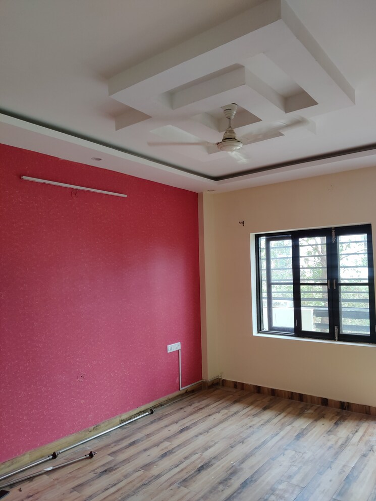 Room, sahastradhara road 2 Bedroom 1350 Sq.Ft. Builder Floor In Sahastradhara Road Dehradun 8684668