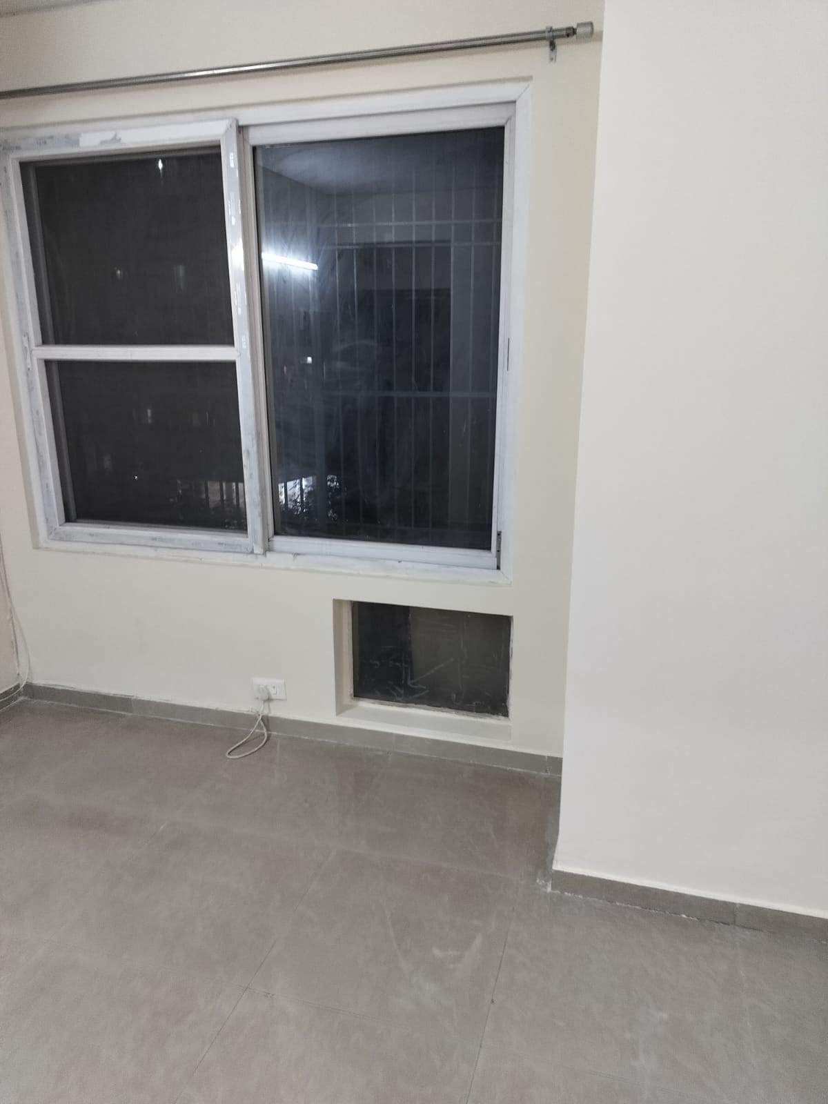 2 BHK Apartment For Rent in Nimbus The Hyde park