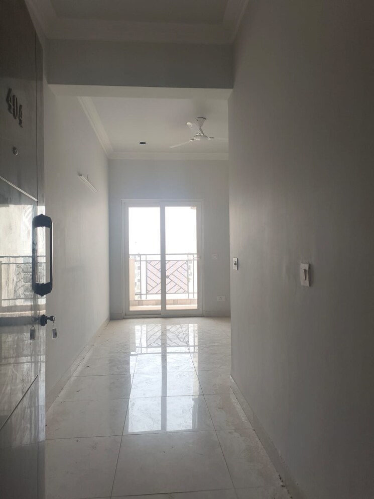 Room, central-park-flower-valley-aqua-front-towers 3 Bedroom 1789 Sq.Ft. Apartment In Sohna Sector 33 Gurgaon 8684694