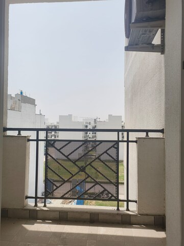 Balcony in 3 BHK Apartment at Central Park Flower Valley Aqua Front Towers, Sohna Sector 33 – for Rent