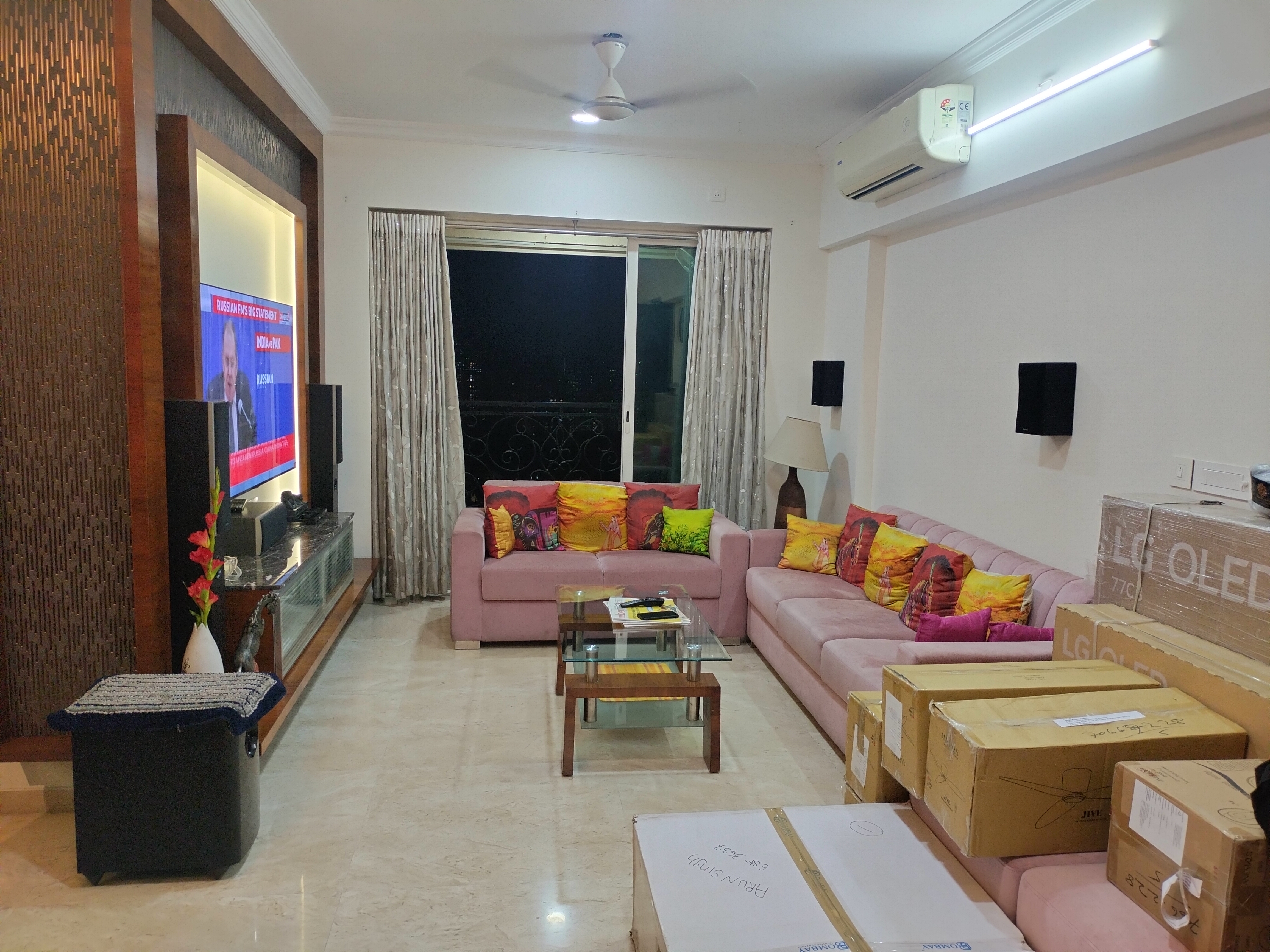 3 BHK Apartment For Rent in Hiranandani Meadows