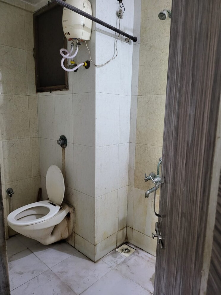 Bathroom, amli ind estate 2 Bedroom 1260 Sq.Ft. Apartment In Amli Ind Estate Silvassa 8684702