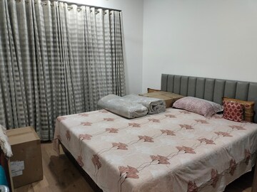 Bedroom in 3 BHK Apartment at Hiranandani Meadows, Manpada – for Rent