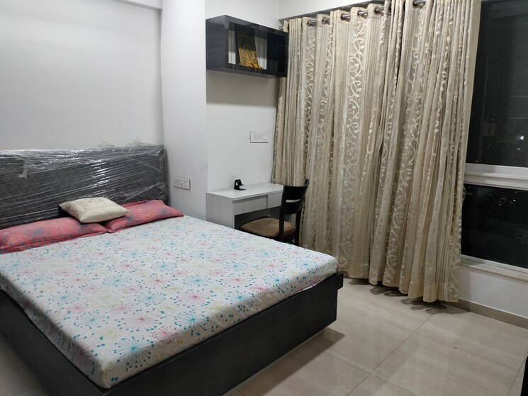 Bedroom, hiranandani-meadows 3 Bedroom 1100 Sq.Ft. Apartment In Manpada Thane 8684763