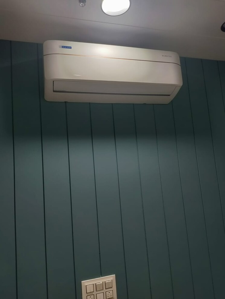 undefined, satellite Commercial Office Space 661 Sq.Ft. In Satellite Ahmedabad 8684715