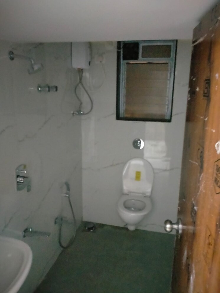 Bathroom, neelyog-towers 2 Bedroom 840 Sq.Ft. Apartment In Malad East Mumbai 8684725
