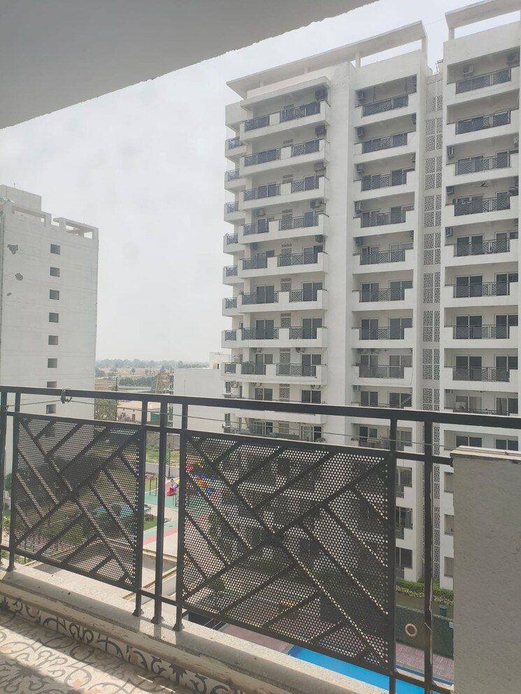 undefined, central-park-flower-valley-aqua-front-towers 3 Bedroom 1789 Sq.Ft. Apartment In Sohna Sector 33 Gurgaon 8684738