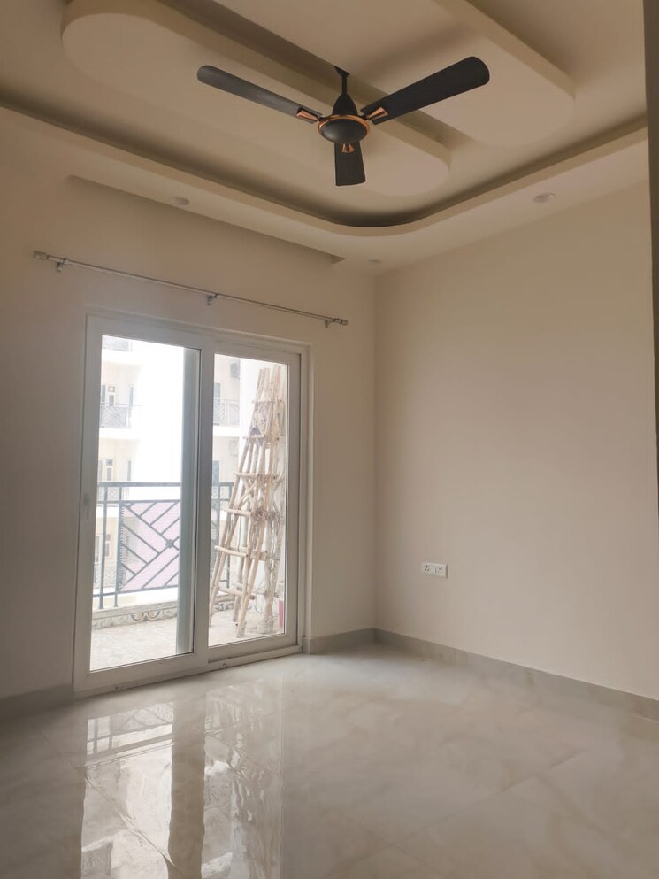 Room, central-park-flower-valley-aqua-front-towers 3 Bedroom 1789 Sq.Ft. Apartment In Sohna Sector 33 Gurgaon 8684744