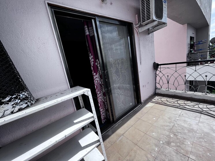 Balcony, magarpatta-city-cosmos 3 Bedroom 1600 Sq.Ft. Apartment In Magarpatta Road Pune 8684770