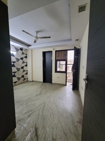 Bedroom in 3 BHK Builder Floor at Dilshad Colony – for Sale