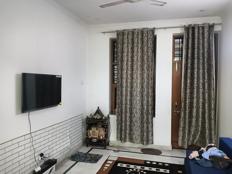 Living Room, sector 46 2 Bedroom 160 Sq.Yd. Builder Floor In Sector 46 Gurgaon 8684773