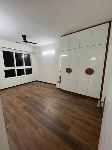 Room in 3 BHK Apartment at Vajram Newtown, Thanisandra Main Road – for Sale