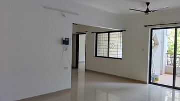 Room in 3 BHK Apartment at The Pearl, Balewadi – for Rent