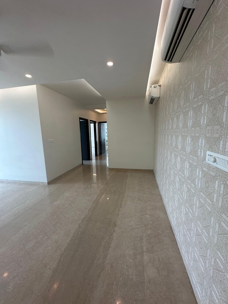 Room, oberoi-maxima 3 Bedroom 1900 Sq.Ft. Apartment In Andheri East Mumbai 8684812