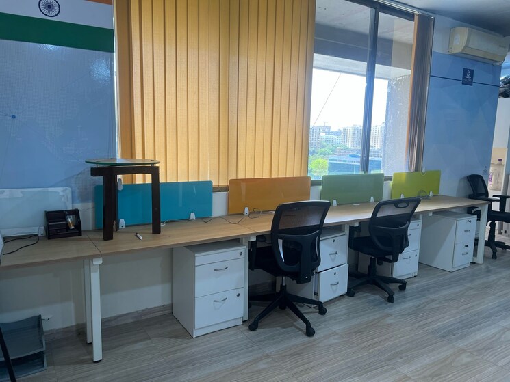 Team Area, deron-heights Commercial Office Space 1000 Sq.Ft. In Pashan Pune 8684892