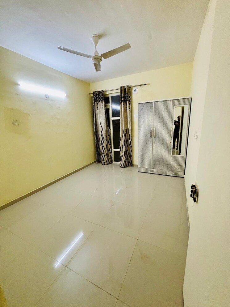 Room, pyramid-urban-homes-2 2 Bedroom 601 Sq.Ft. Apartment In Sector 86 Gurgaon 8684984