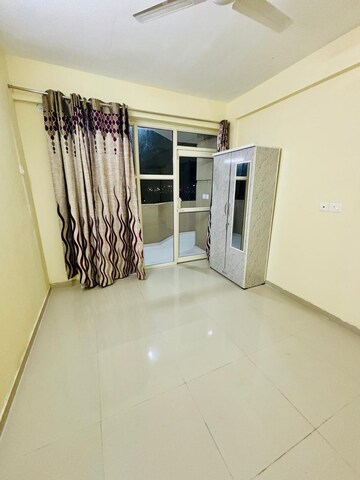 2 BHK Apartment For Rent in Pyramid Urban Homes 2, Sector 86