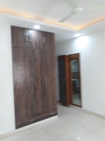 Room in 3 BHK Apartment at Dhakoli – for Rent