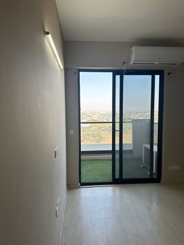 Room in 2 BHK Apartment at M3M Skywalk, Sector 74 – for Rent