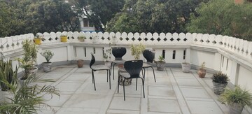 Room in  Pg at Defence Colony – for Rent