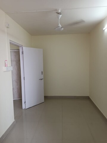Room in 1 BHK Apartment at Marwadi Wadi Tower, Parel – for Rent