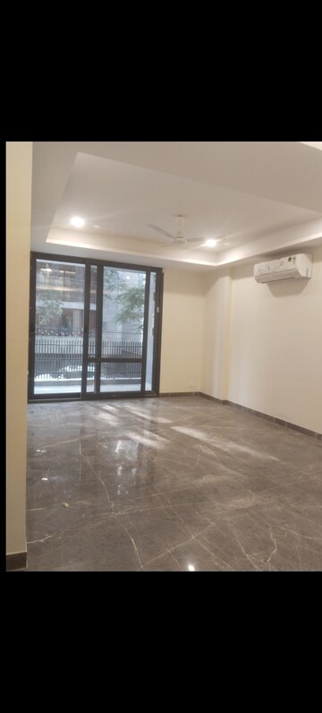 3 BHK Builder Floor For Rent in South Extension ii
