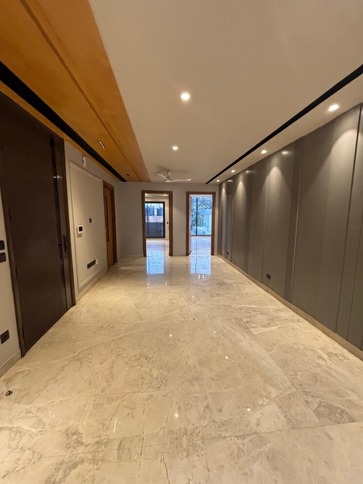 Room, dlf-city-phase-iv 4 Bedroom 360 Sq.Yd. Builder Floor In Dlf Phase iv Gurgaon 8685174