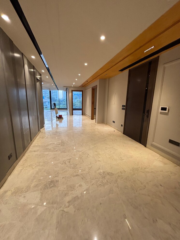 Room, dlf-city-phase-iv 4 Bedroom 360 Sq.Yd. Builder Floor In Dlf Phase iv Gurgaon 8685174