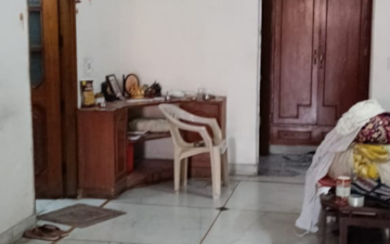 2 BHK Apartment For Rent in RWA Jalvayu Vihar, Sector 25