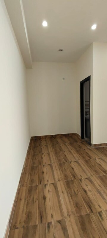 Room in 3 BHK Villa at Sector 12 Greater Noida – for Sale