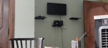 Furnished Amenities in  Pg at Dharampur Nehru Colony – for Rent