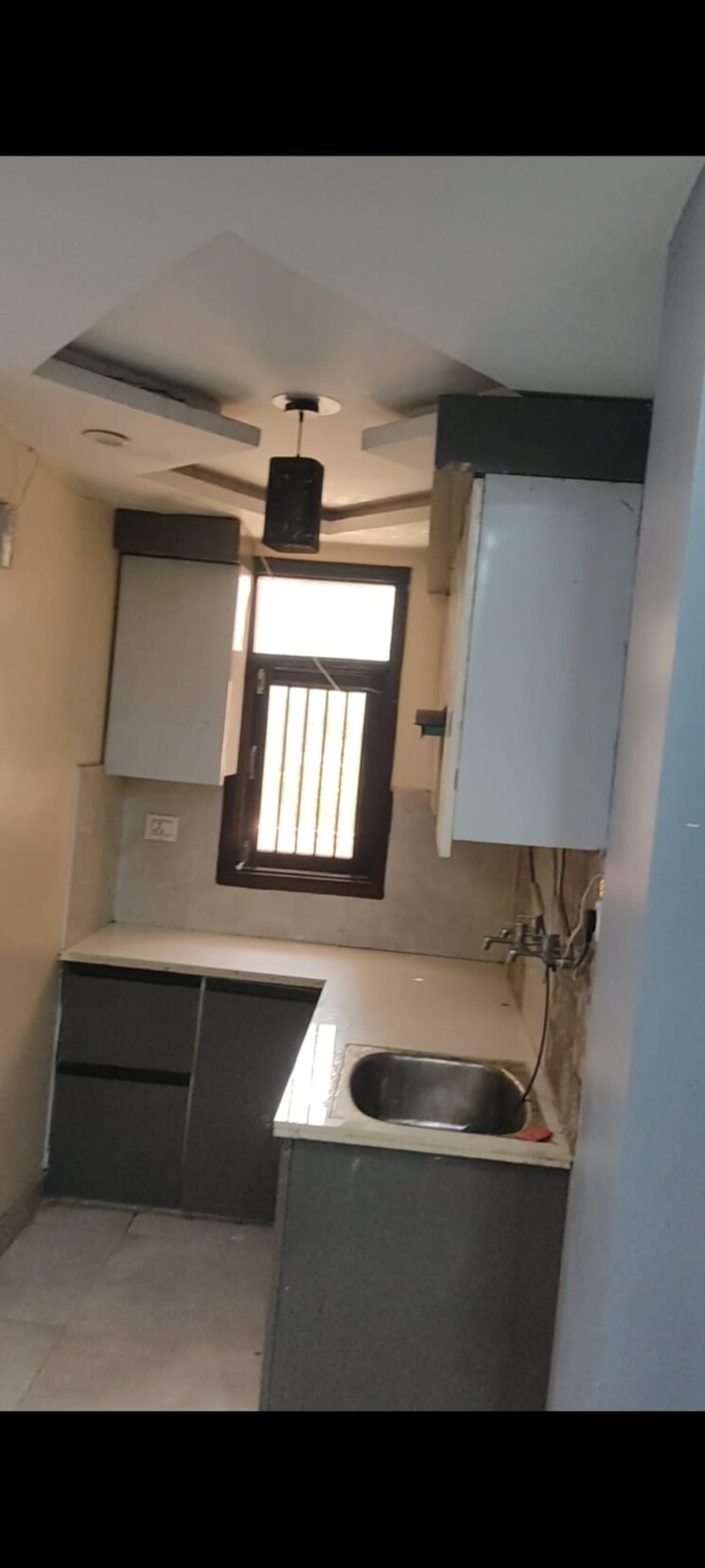 Kitchen, dwarka mor 3 Bedroom 100 Sq.Yd. Builder Floor In Dwarka Mor Delhi 8685319