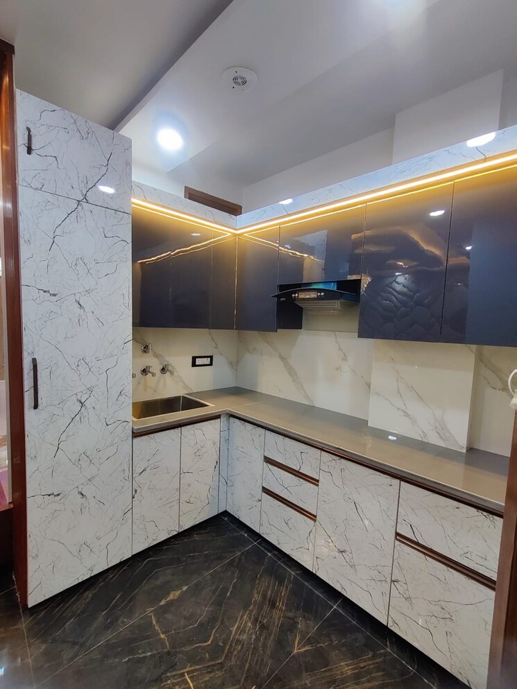 Kitchen, dwarka mor 1 Bedroom 44 Sq.Yd. Apartment In Dwarka Mor Delhi 8685394