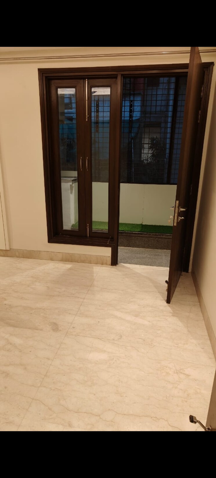 Room, sarvodaya enclave 3.5 Bedroom 2700 Sq.Ft. Builder Floor In Sarvodaya Enclave Delhi 8685479