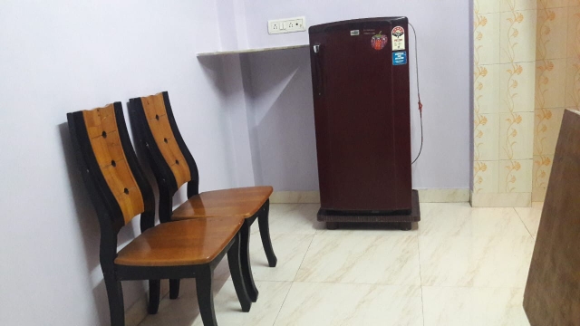 1 Rk+ Pooja Room Apartment For Rent in Bindra Complex
