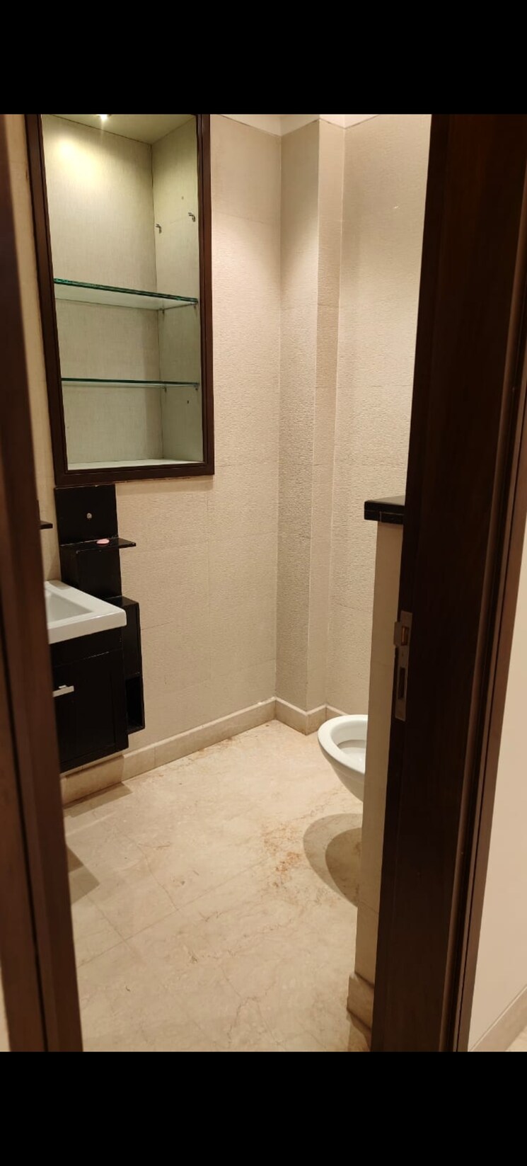 Bathroom, sarvodaya enclave 4 Bedroom 2500 Sq.Ft. Builder Floor In Sarvodaya Enclave Delhi 8685518