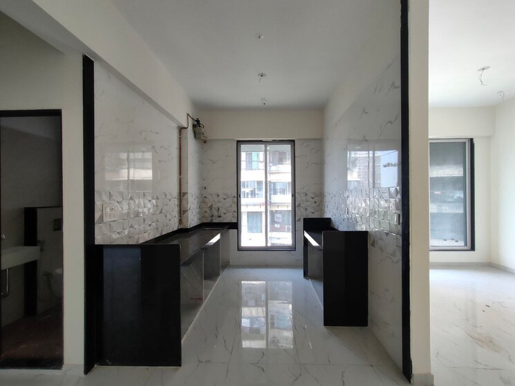 Kitchen, shree-rashmi-jewel 2 Bedroom 658 Sq.Ft. Apartment In Kandivali West Mumbai 8685499